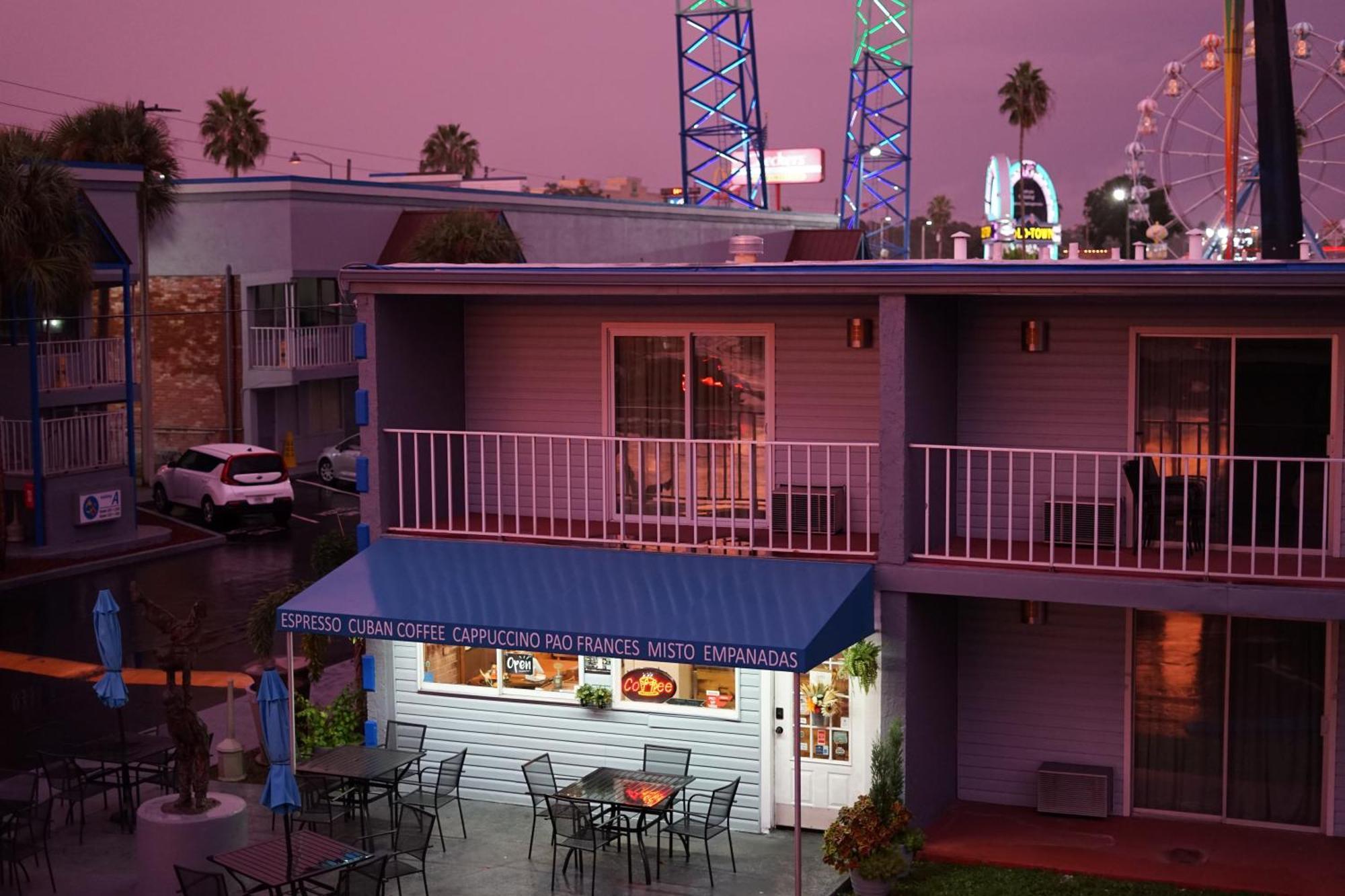 Celebration Suites Exterior foto